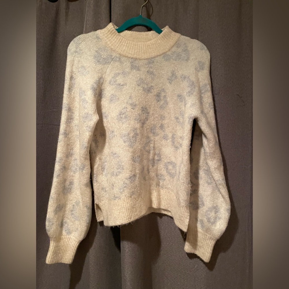 Abercrombie sweater